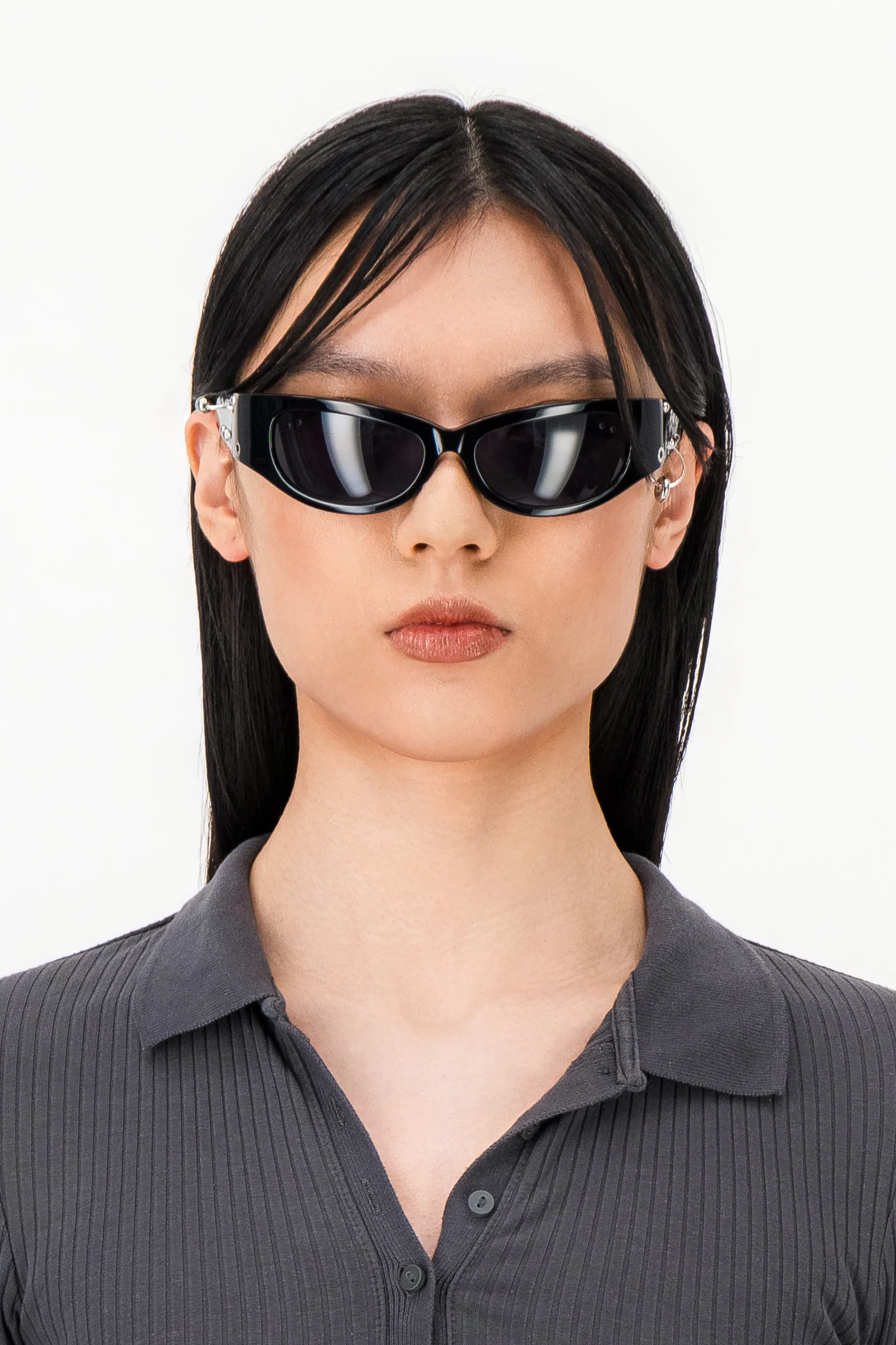 Clara black sunglasses - Image 7