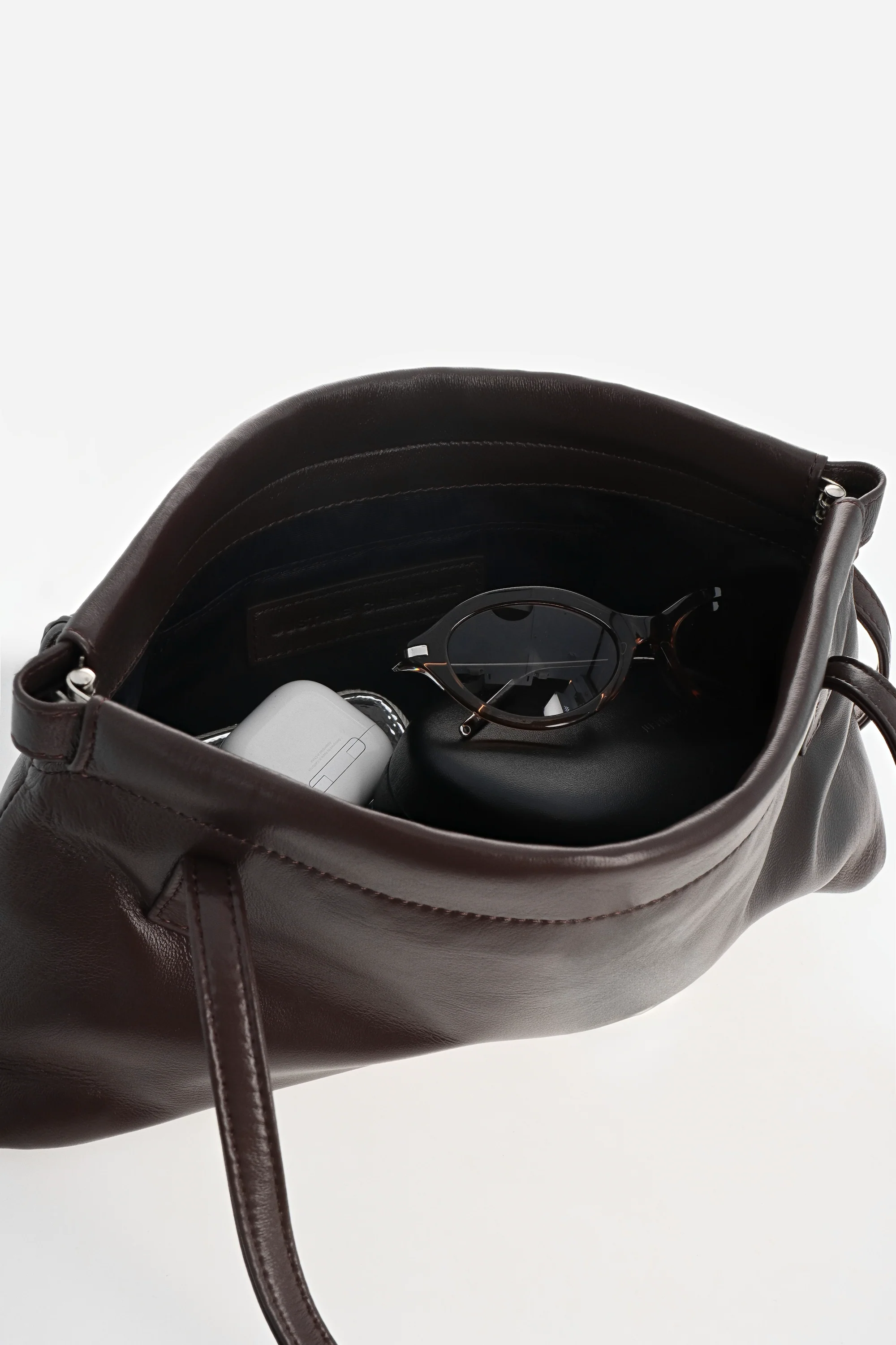 Flor brown bag with chain charm - Image 3